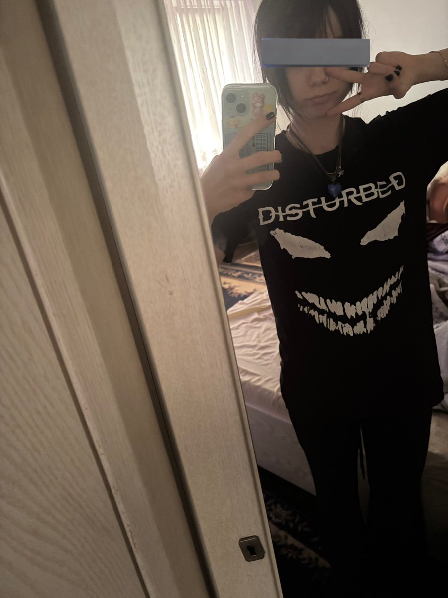 peopleeater🇷🇴 tweet media