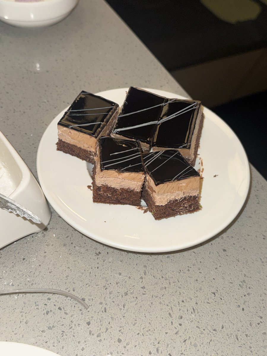 𝙆𝙤𝙣𝙜 tweet media