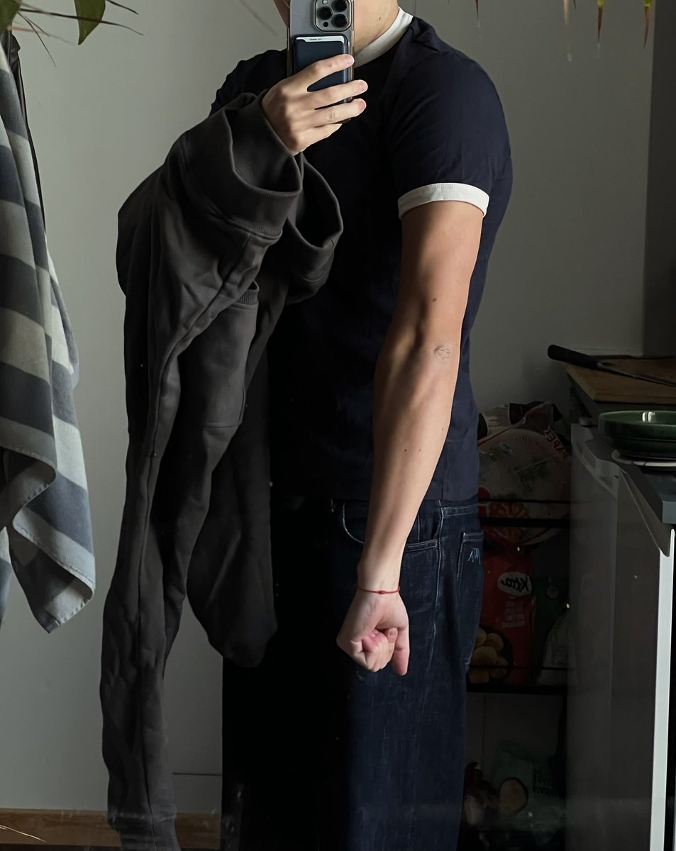 chico 🪐 tweet media