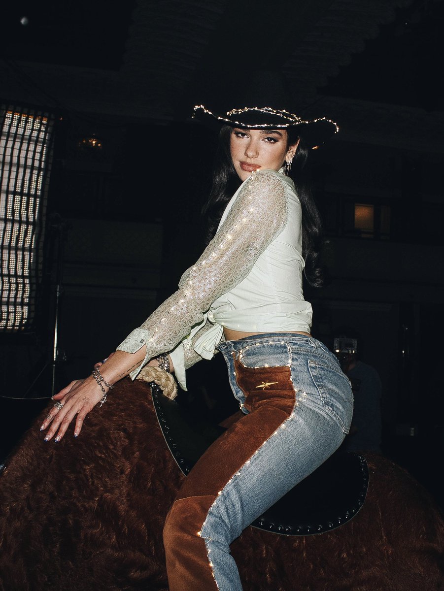 daily dua lipa tweet media