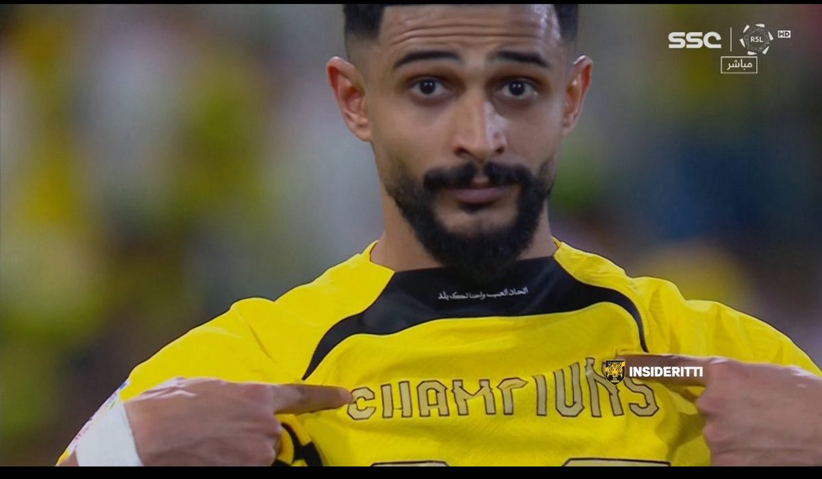 مطرب العواجي tweet media