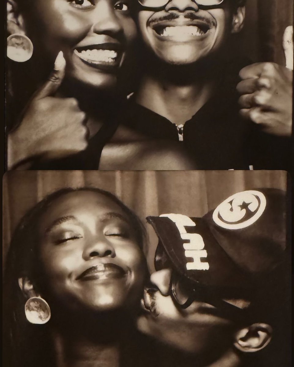 FELIZ ANIVERSÁRIO JAMMMEEESSSSS!!!! 🌟❤️🎉 Você é como um irmão gêmeo idêntico pra mim, mas eu sou mais bonita, atraente, engraçada e tal kkk.. TE AMOOOOOOOOOOOOOOOOOOOO