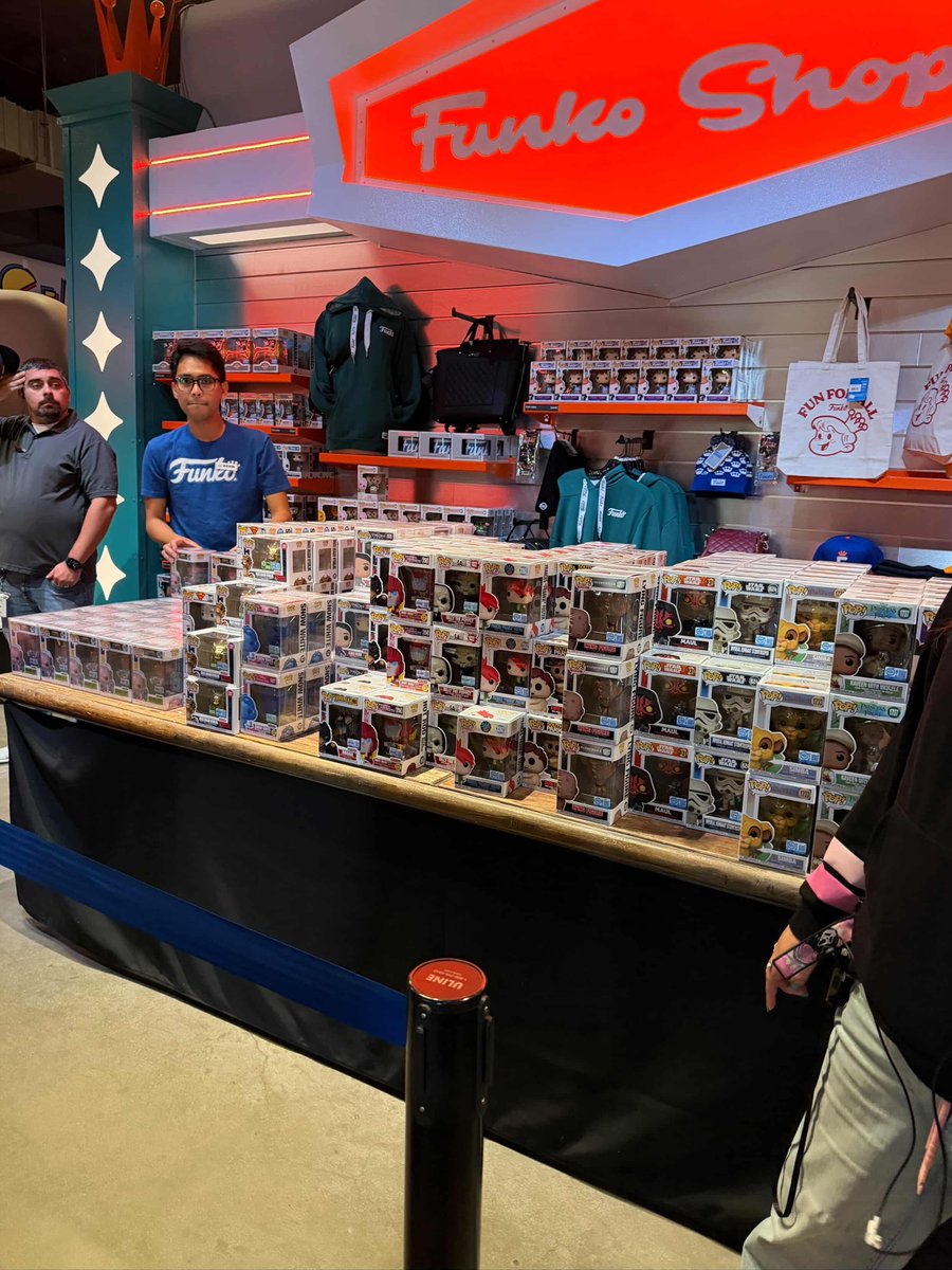 DisTrackers tweet media