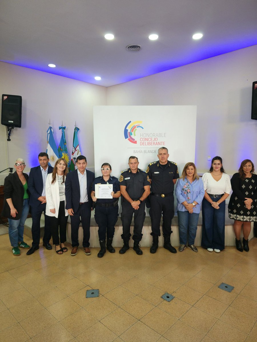 EMILIANO (EAP) tweet media