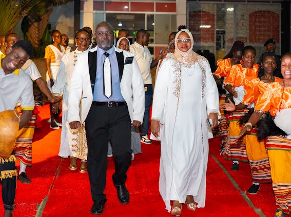 𝑻𝒐𝒏𝒏𝒚 𝑩𝒂𝒏𝒛 🦅 tweet media