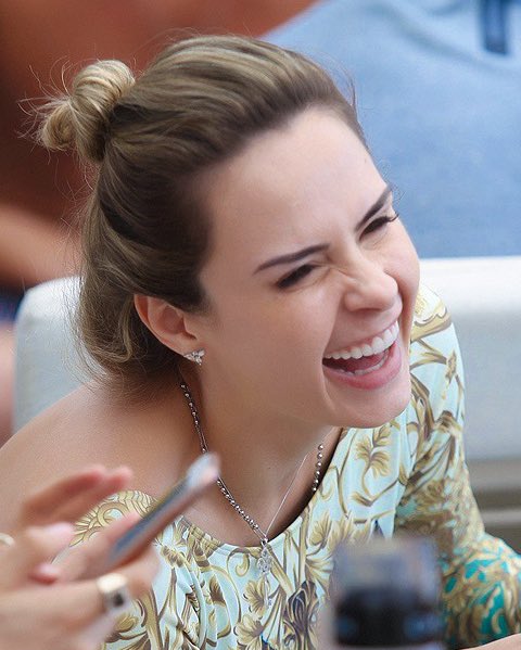 Ana Paula Renault 🧙🏻‍♀️ tweet media