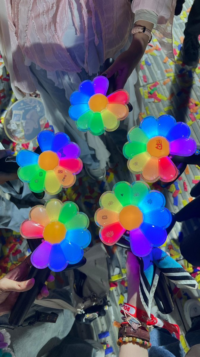 aleya 🌼 another dimension and bangchella! tweet media