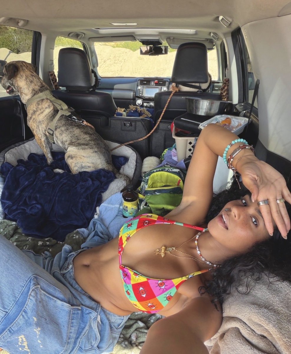 Helayna Marie tweet media