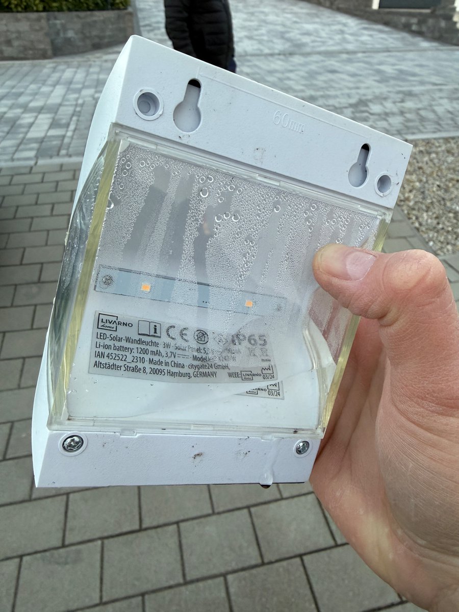 Christoph Engelhardt tweet media