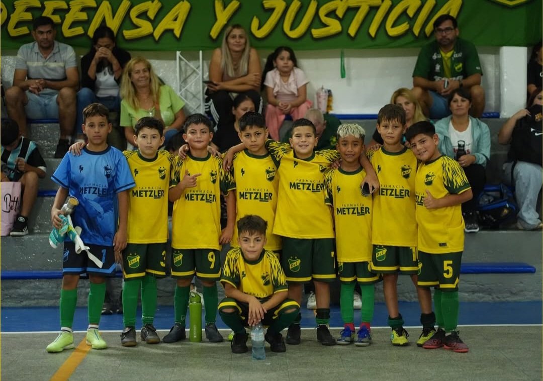 PLANETA DEFENSA tweet media