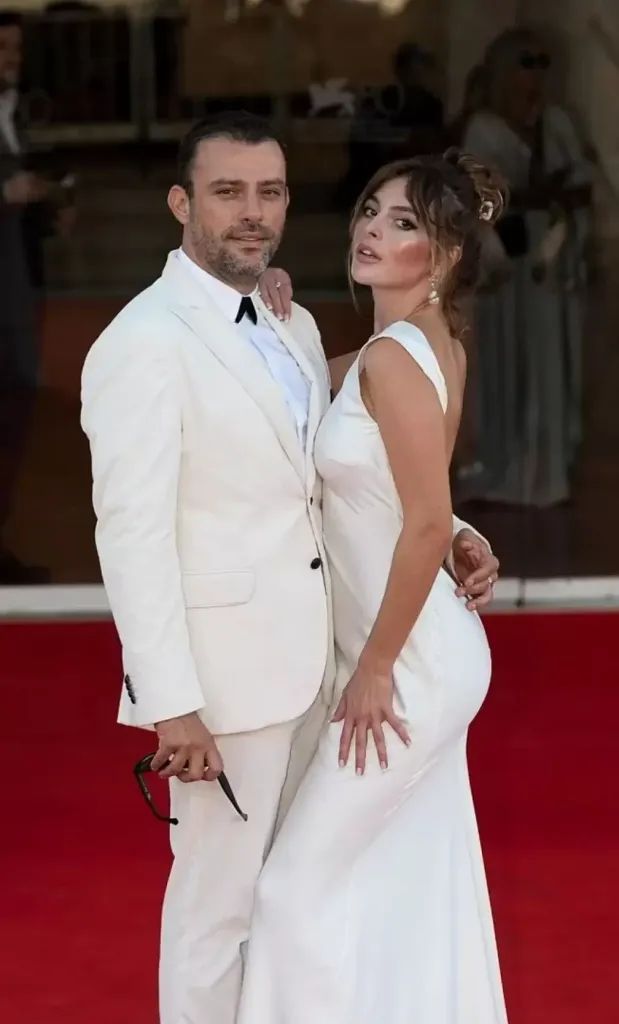 𝐒ı𝐥𝐚 tweet media