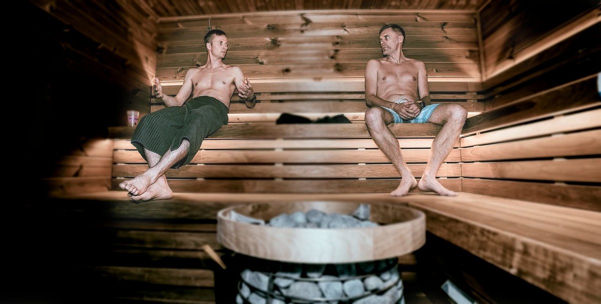 EckhardGleitsma's tweet image. Peinliche Fragen in der #Sauna? Hier sind Sie richtig. Was #Männer sich fragen und was das für die #Partnerin heißt: "Neben mir in der Sauna"
bydr-g-geist.blogspot.com/2026/03/neben-…