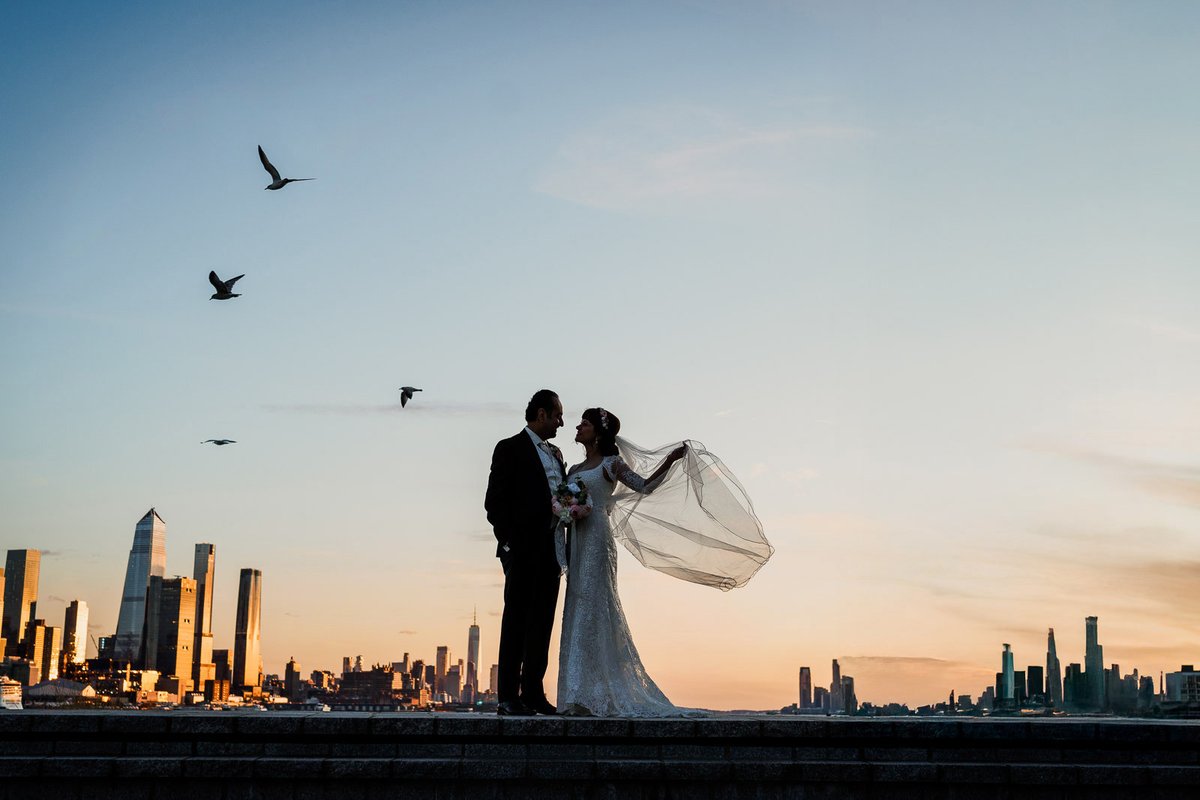 alexkaplan's tweet image. Here is how to build a wedding day photography timeline that actually works, from getting ready through golden hour.

Full guide: alexkaplanweddings.com/wedding-day-ph…

#NJWeddingPhotographer #WeddingPlanning #WeddingPhotography