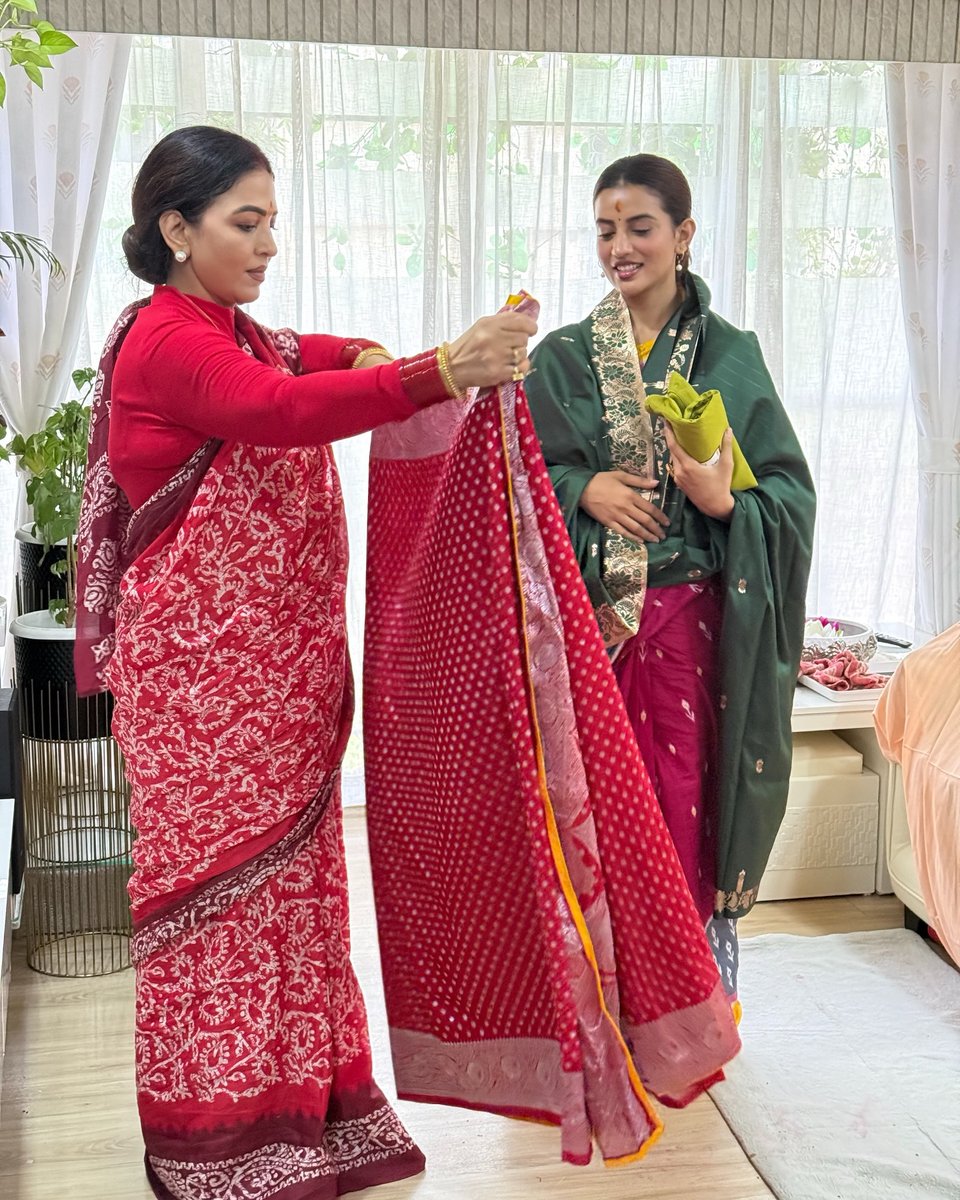 aajtak's tweet image. "राम नवमी व कन्या पूजन 🌸🛕✨🙏🏼🌺"

भोजपुरी एक्ट्रेस और सिंगर Akshara Singh ने इंस्टाग्राम पर शेयर की कुछ खास तस्वीरें।

#AksharaSingh #RamNavami #Navratri #ATPhotoblog