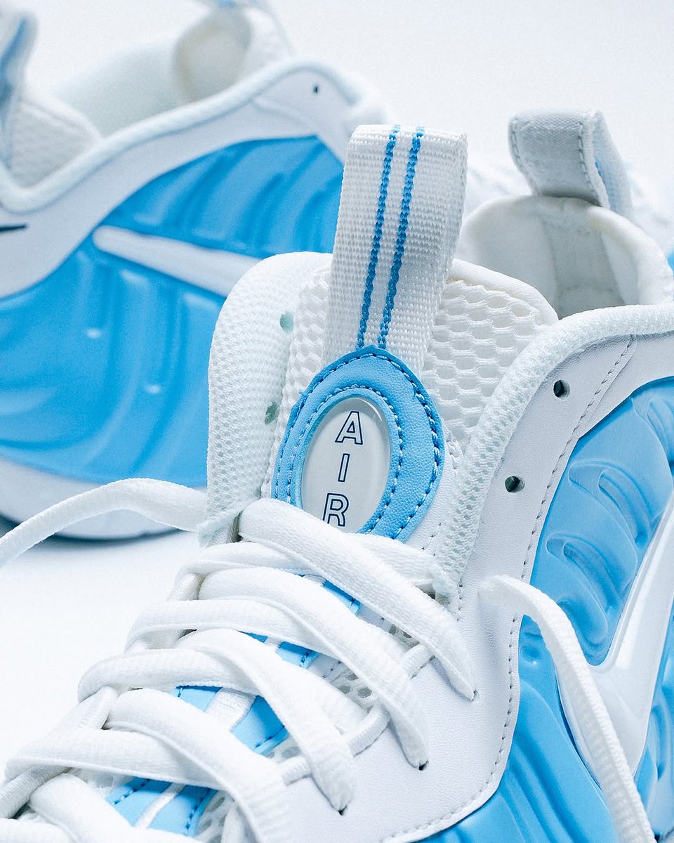 JustFreshKicks's tweet photo. Nike Air Foamposite Pro "University Blue" 🥶

https://t.co/pk3Ldd8BpQ https://t.co/c025aegWIt