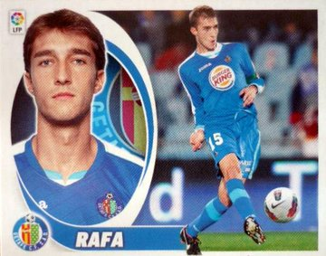 Nacido en Peñafiel, el defensa Rafa López debutó en el Pucela en la 03/04, con apenas 18 años. Estuvo en el equipo hasta la 07/08 (con cesión entre medias al Éibar), con cada vez mayor presencia en las alineaciones.

Estuvo 7 años en el Getafe y regresó en la 16/17.