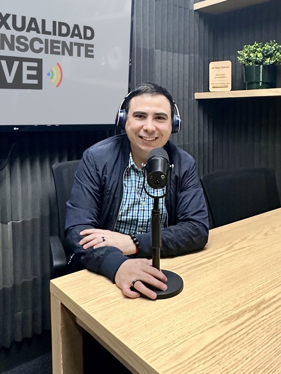 Código Erótico tweet media