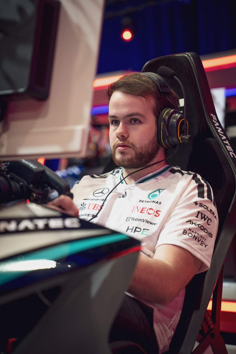 Thomas Ronhaar tweet media