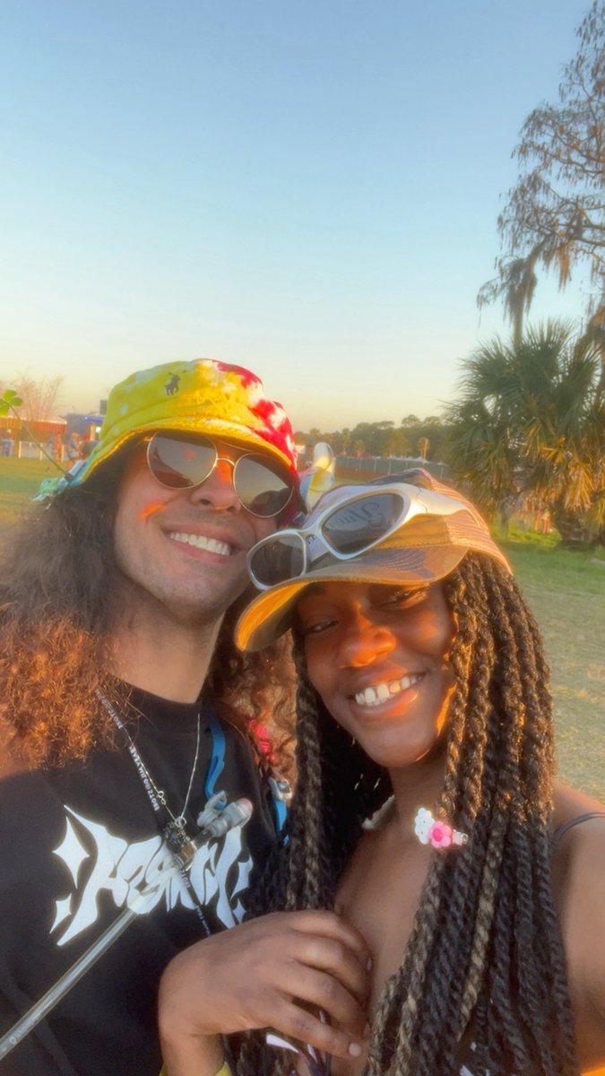 Lonelives's tweet photo. My favorite pic ever 🤩💖 https://t.co/AP9O2nQVYH