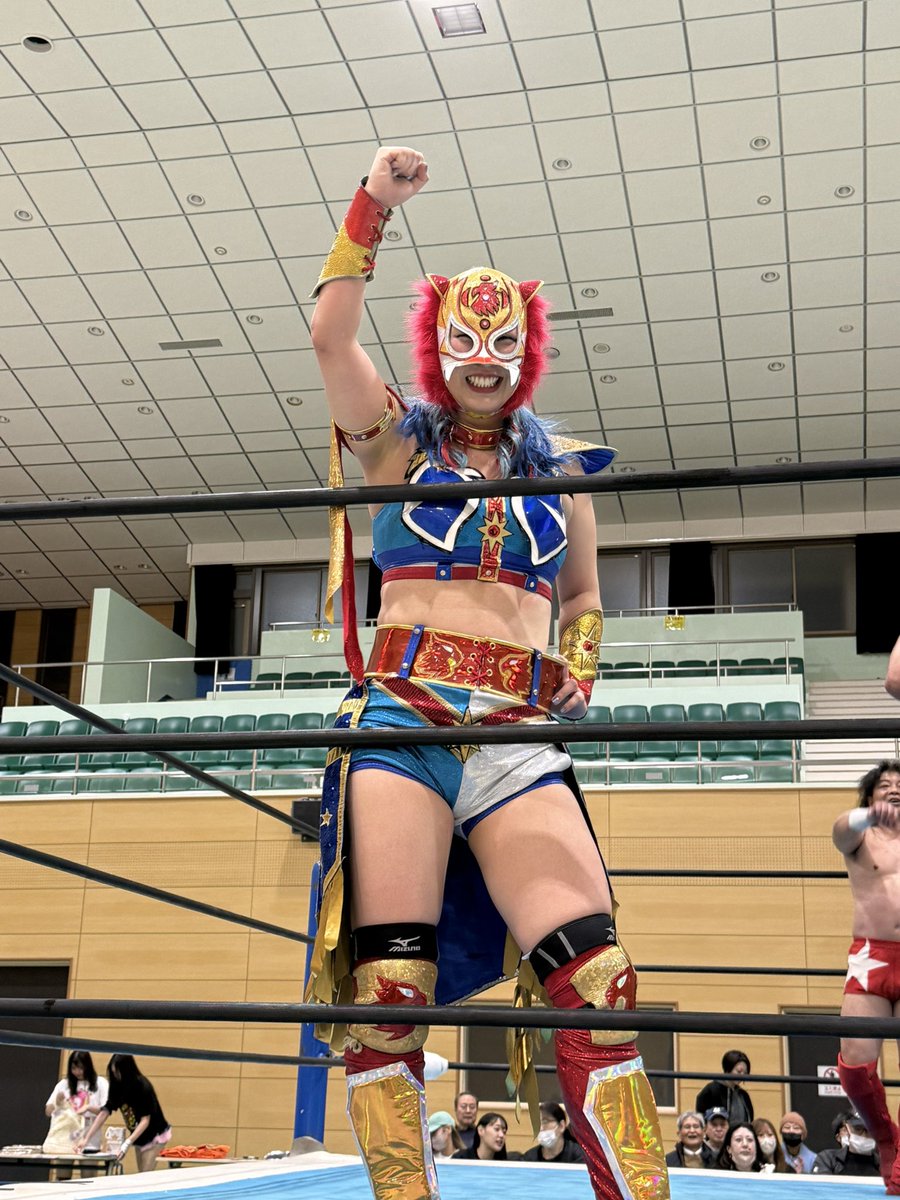 あかおに tweet media