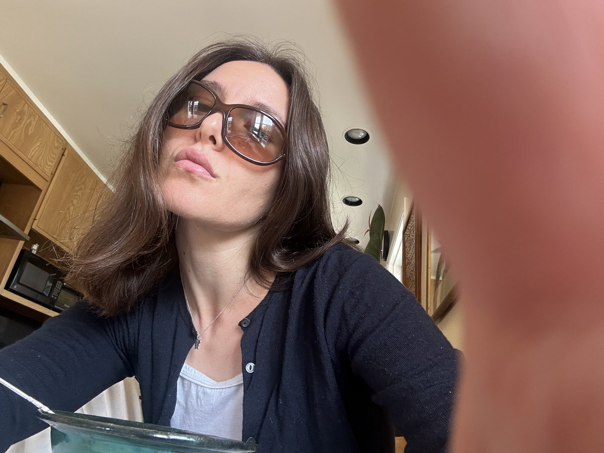 liv eats tweet media