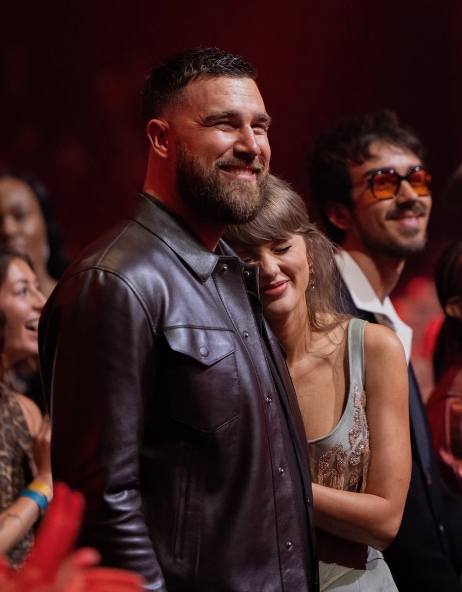 🏈👑❤️🔥 | fan acct. tweet media