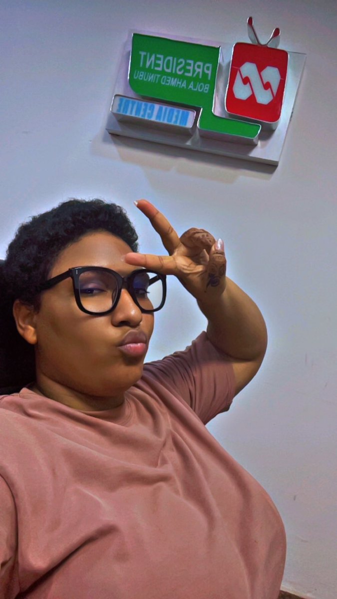 Duchess of Bourdillon! tweet media