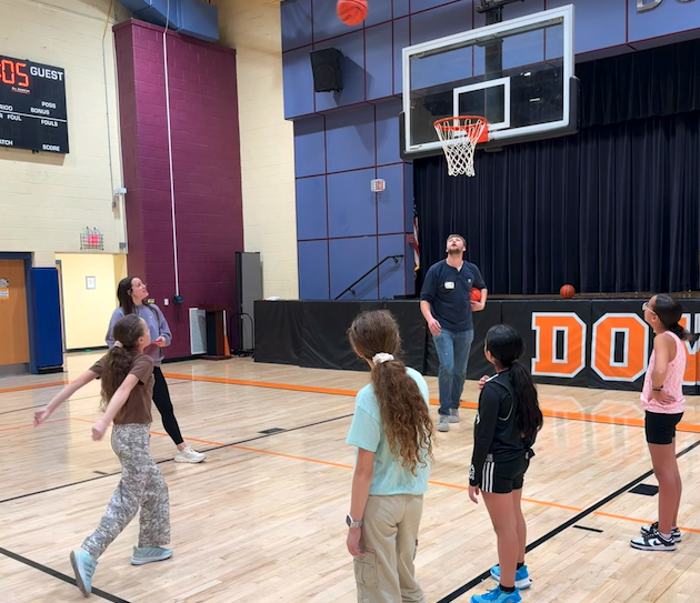 EDETIGERS's tweet photo. 🏀❤️ Hoops for Heart was a success at EDE! Our Tigers showed teamwork, heart, and school spirit while supporting a great cause. So proud of our students for making a difference! 🐯💪 #HoopsForHeart #EDETigers @LJaime13 https://t.co/11xGRAprtP
