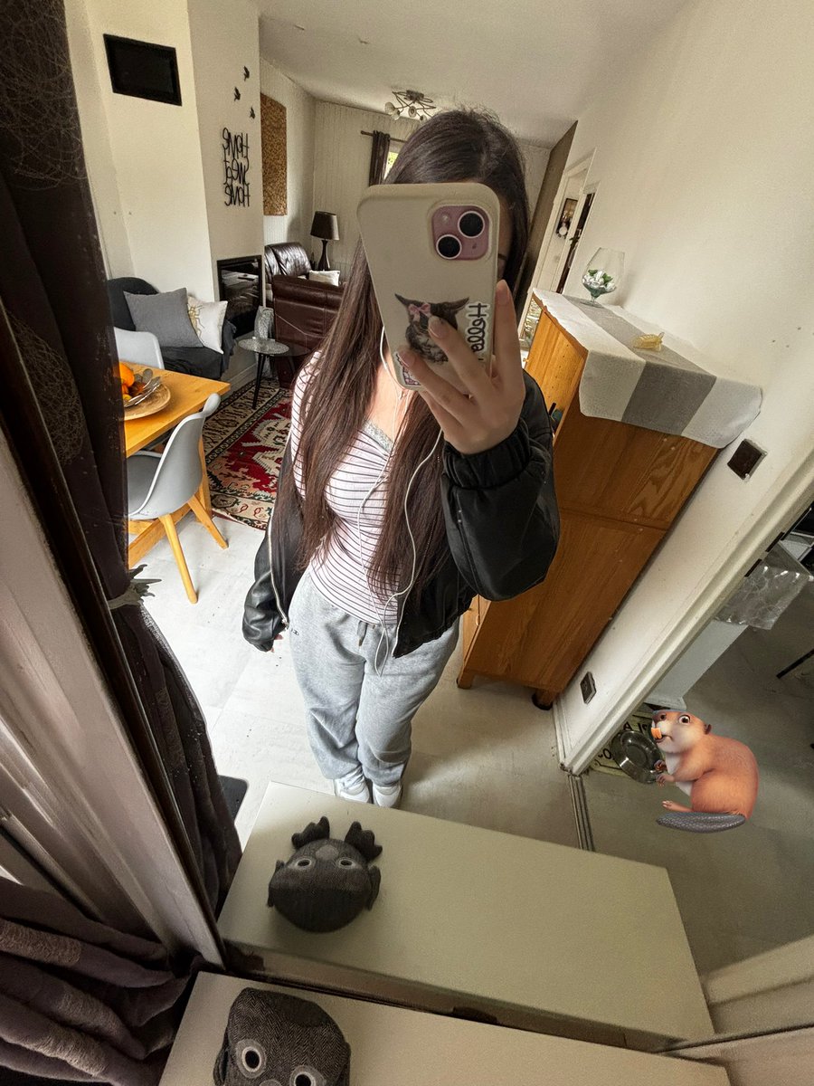 KC Yara🇱🇧 tweet media