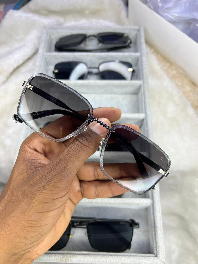 Ehi Accessories tweet media