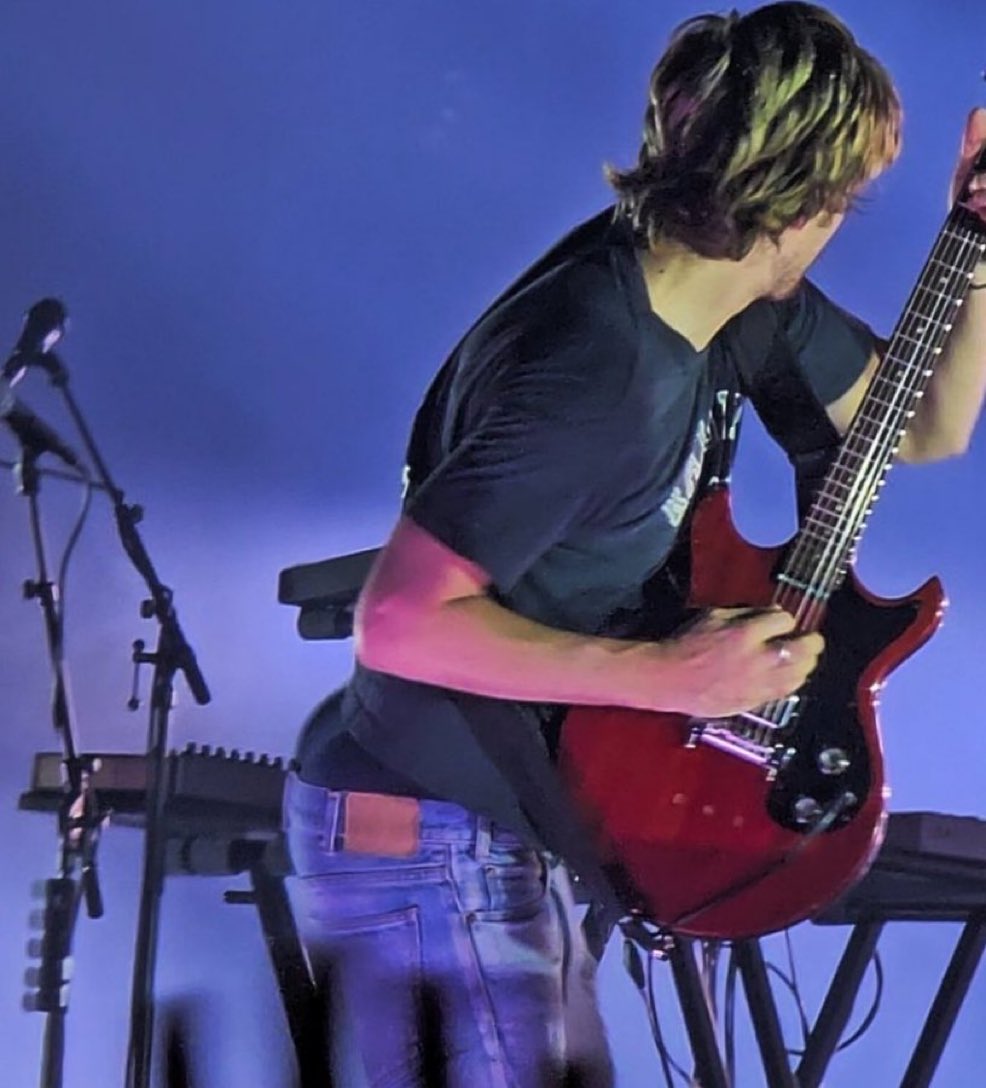 jas 🎱💛 tweet media