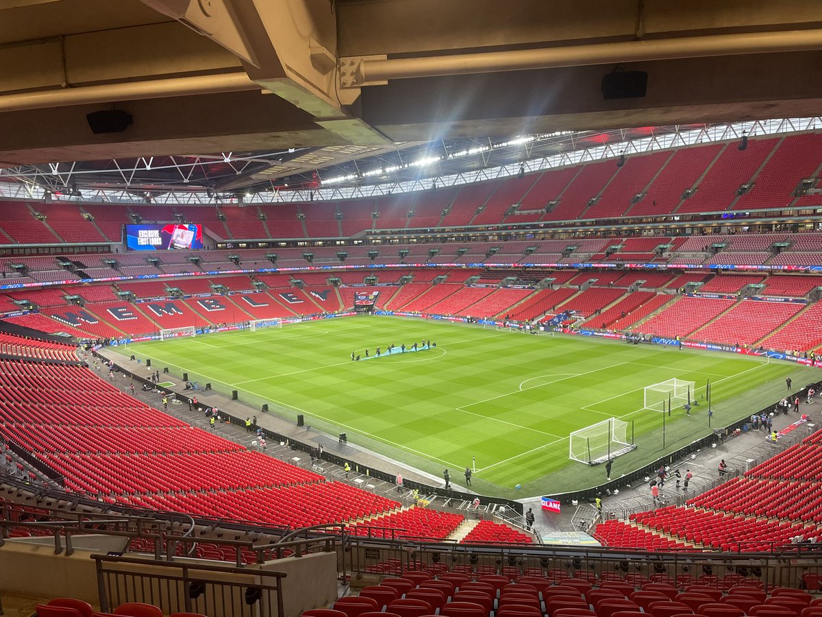 KindExPro's tweet image. Thank you for the invite tonight. Come on Jimmy Garner 🏴󠁧󠁢󠁥󠁮󠁧󠁿 ⚽️🔥