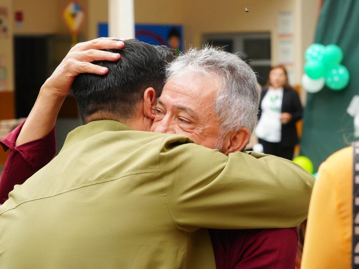 Armando Molina tweet media