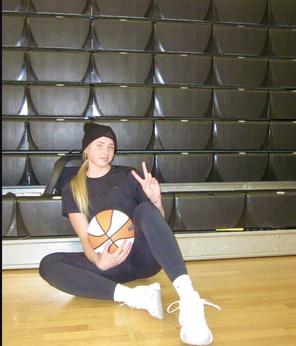 Hailey Van Lith Muse tweet media