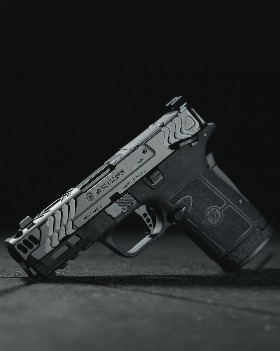 Smith & Wesson Inc. tweet media