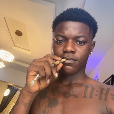 too_foreign1's tweet photo. #NewProfilePic https://t.co/8E63W6jJH1