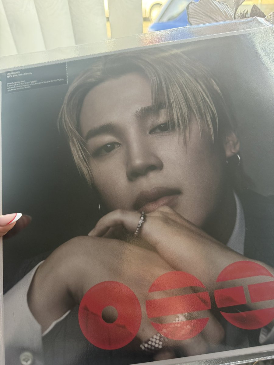 bee⁷ is seeing bts tweet media