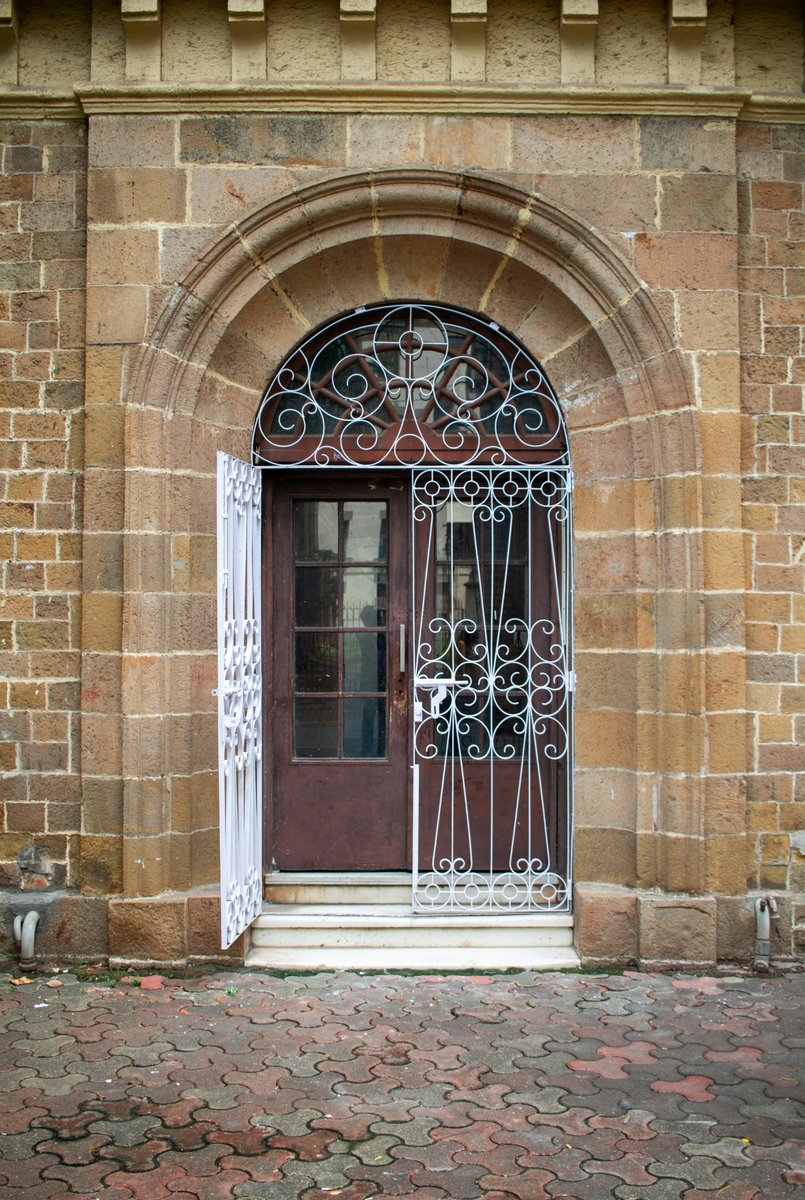 Ceunoespelho's tweet photo. Mumbai

#lovegates
#NoContextDoors https://t.co/mIdH8ksNoA