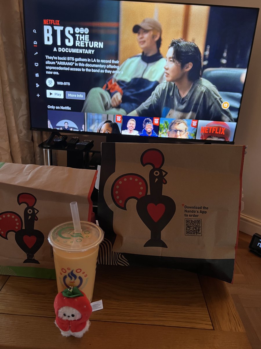 chloe⁷ tweet media