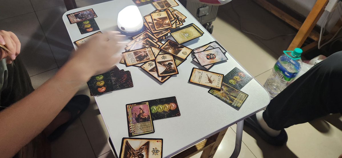 Aaron Hards tweet media