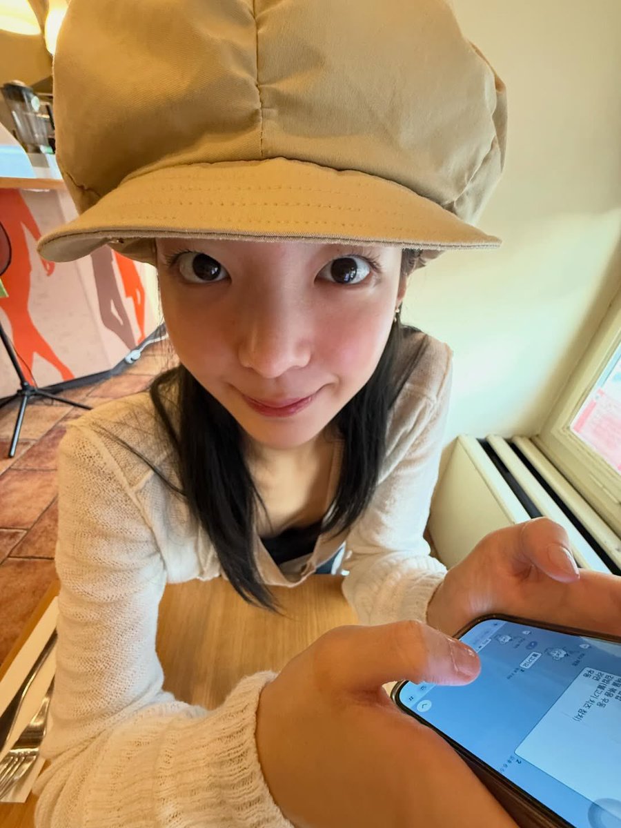 lia pics tweet media