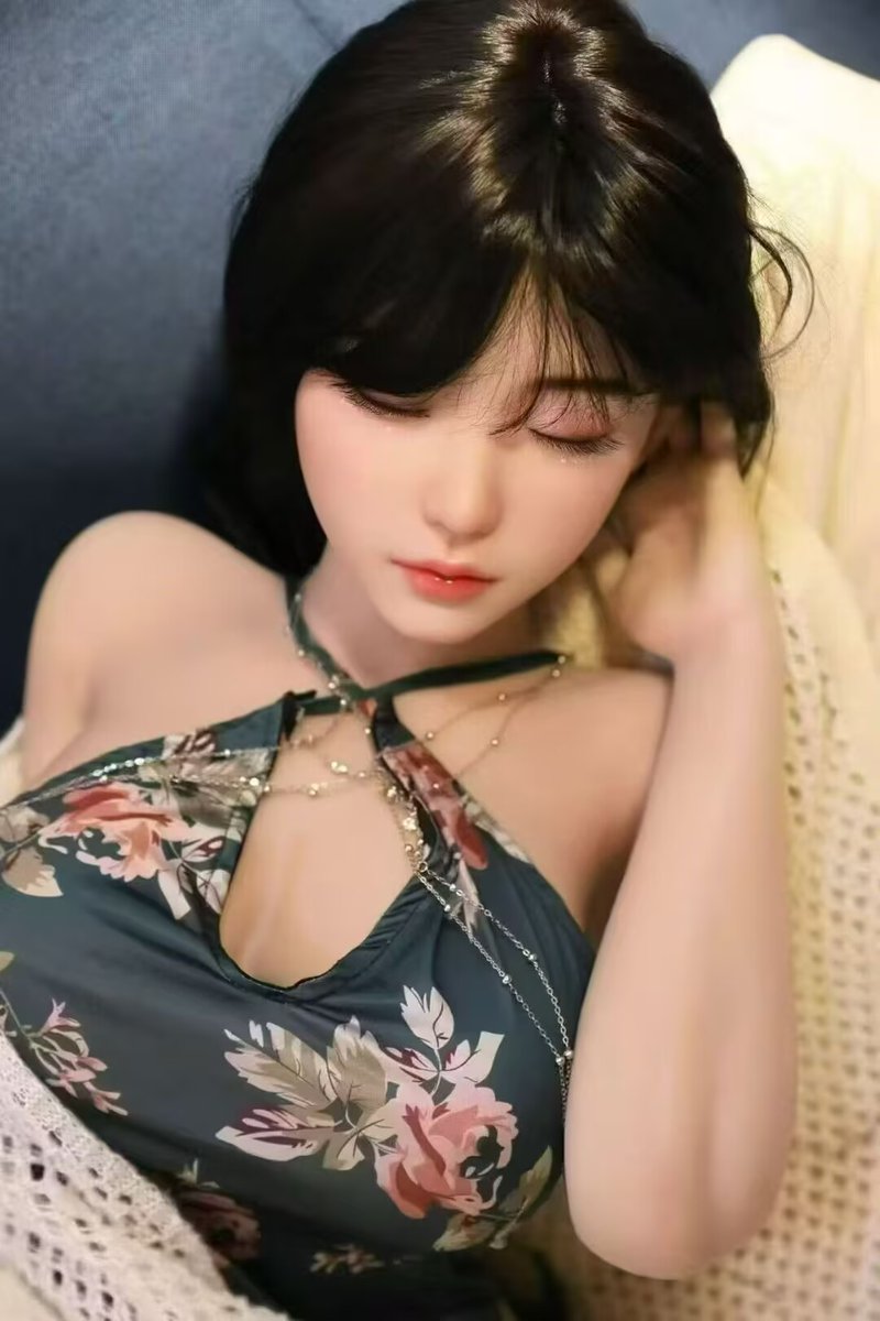 zhe_guan60045's tweet photo. 高端AI女友馆是啥？
花小钱，办大事，不留名，
不露脸，不办卡
无人自助，全程无人打扰😊 https://t.co/mAn2F0YLeG