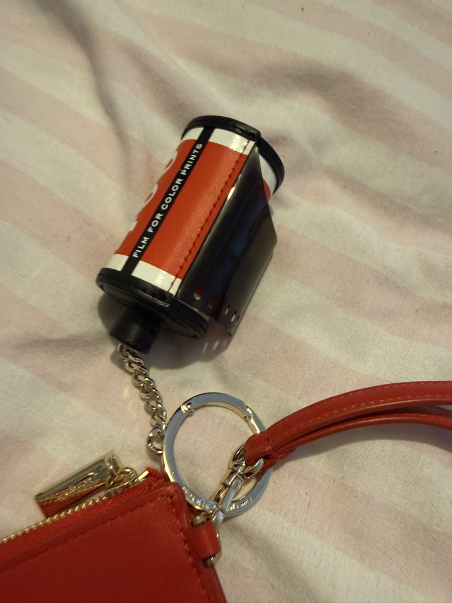 Lisa McNamara tweet media