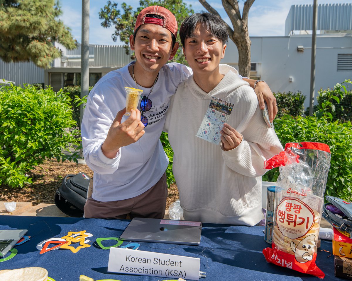 Santa Monica College tweet media