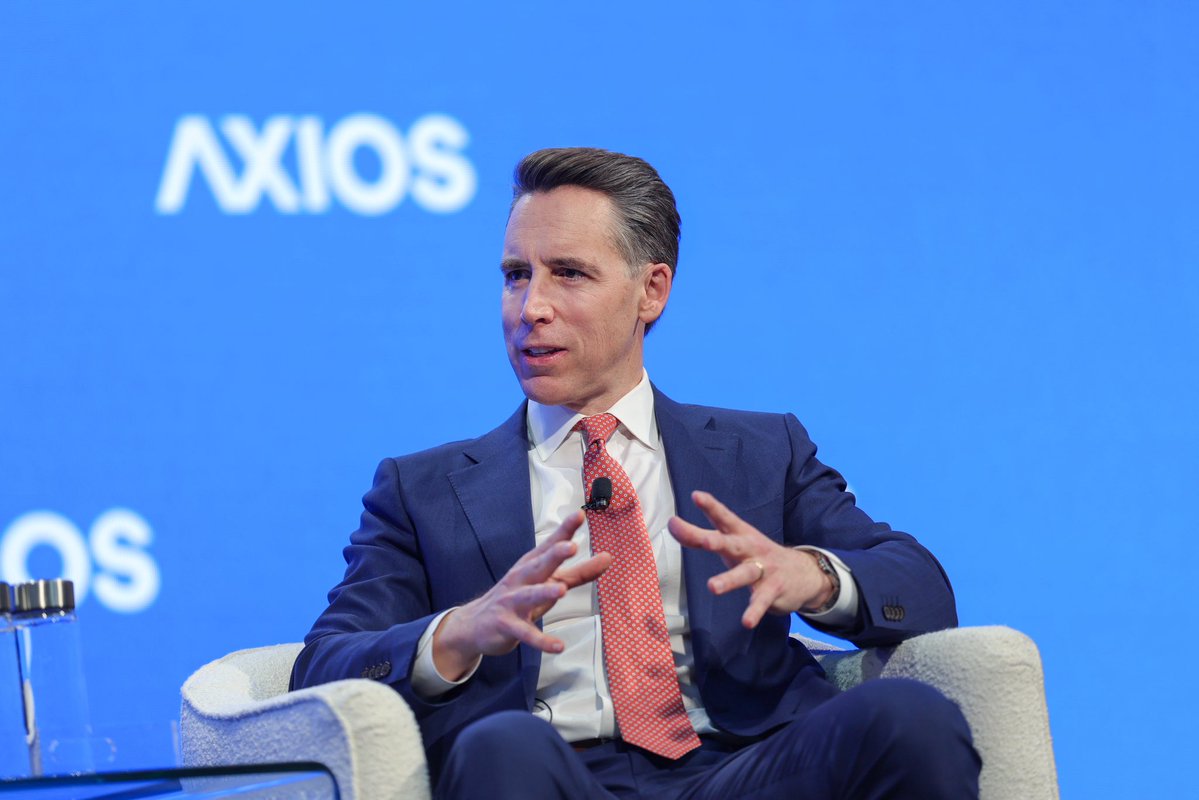 Josh Hawley tweet media