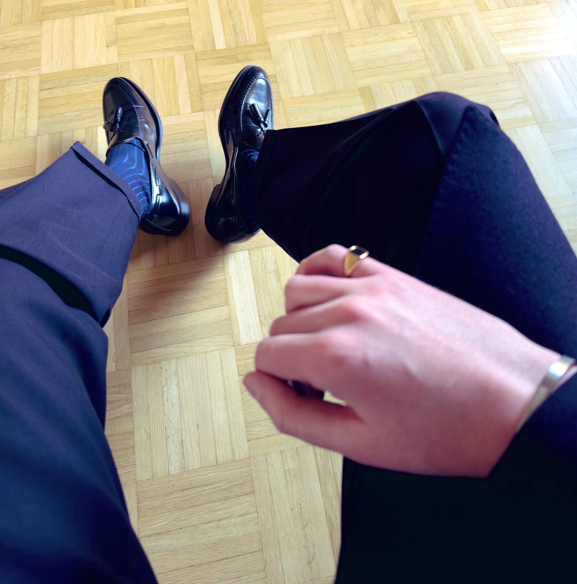 ⚜️ Suited Master ⚜️ tweet media