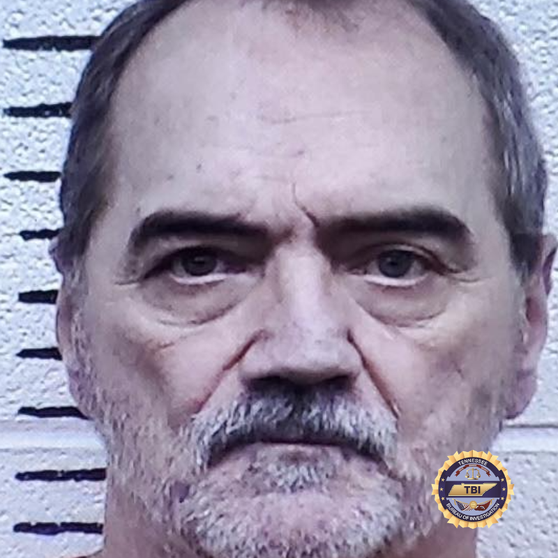 TBInvestigation's tweet photo. A #TNMostWanted Alert has been issued for 59 y/o Gerald “Pete” Samples, who is wanted by the Crockett County Sheriff’s Office, the TBI, and the @USMSMemphis for Escape and Vehicle Theft. Samples is 6'2", 220 pounds, w/ brown hair &amp; hazel eyes.

Have info? Call 1-800-TBI-FIND. https://t.co/uG731Hslle
