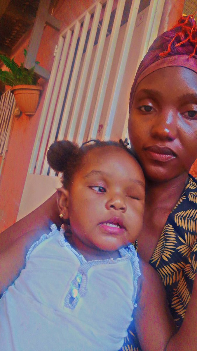 alexia sara tweet media