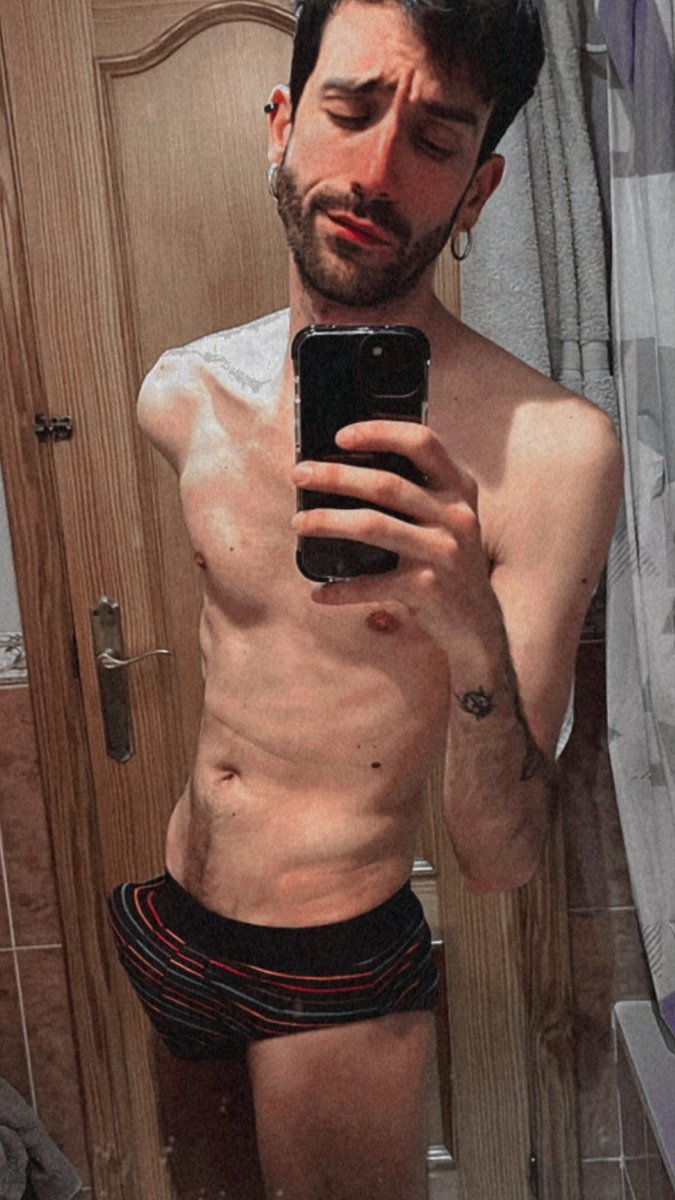 𝕯𝖆𝖛𝖎𝖉 𝕭. 𝕸𝖚𝖌𝖑𝖊𝖗 🫧🩷 tweet media