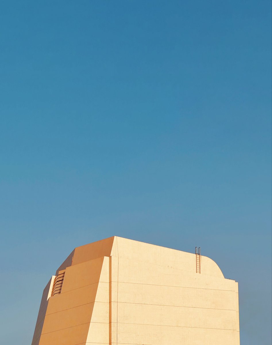 Young Maxwell tweet media